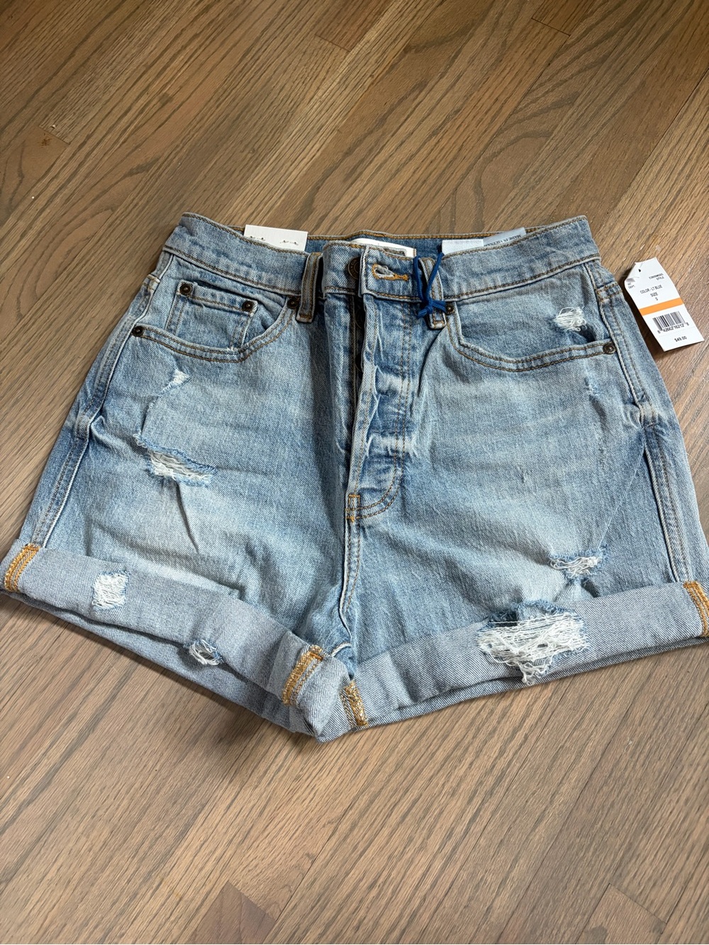 Eunina Olivia Ultra High Rise Mom Short, size Small